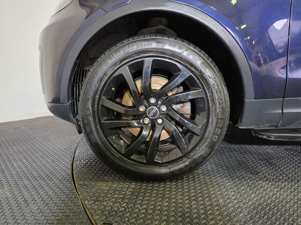 Land Rover Discovery 2.0 Td4 Se Tech 180 Bhp Blue #84