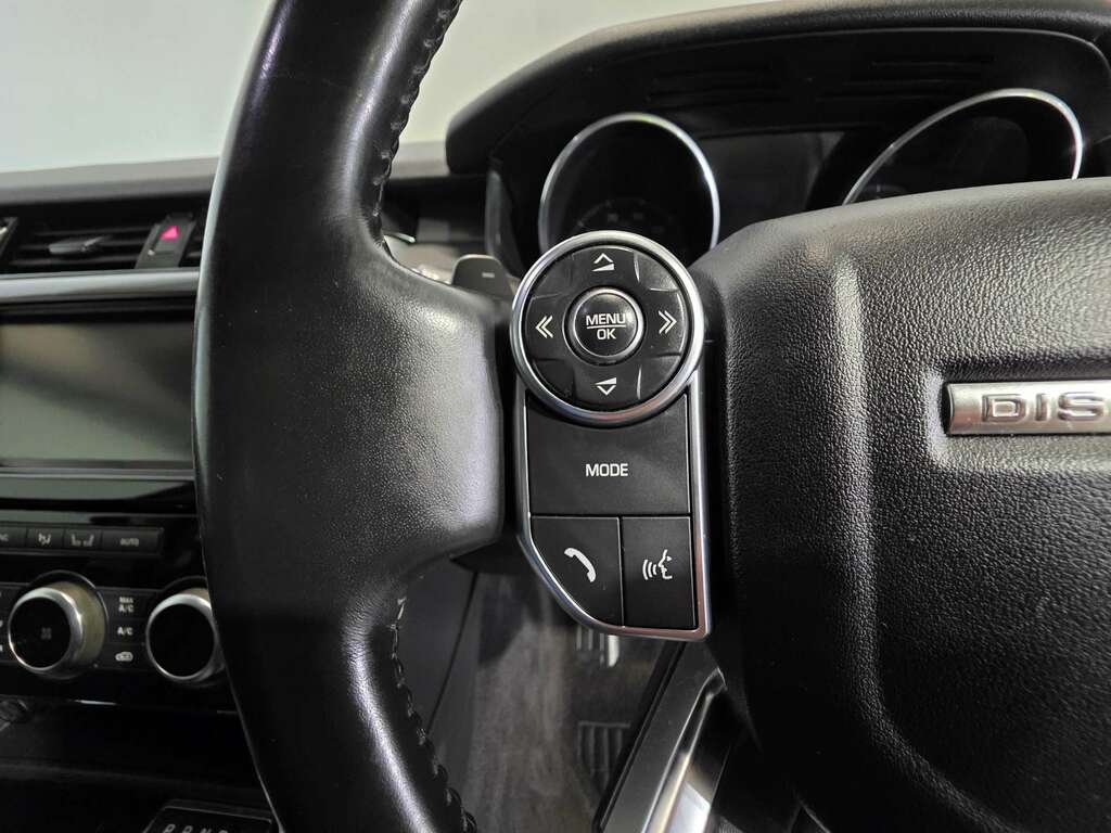 Land Rover Discovery 2.0 Td4 Se Tech 180 Bhp Blue #44