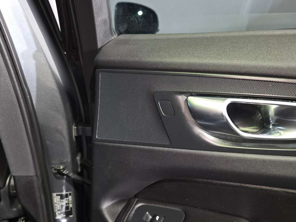 Volvo XC60 Inscription T5 Awd A White #38
