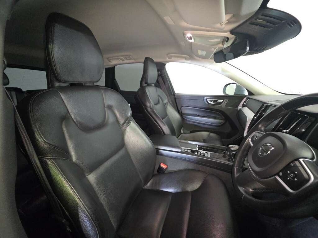 Volvo XC60 Inscription T5 Awd A White #9