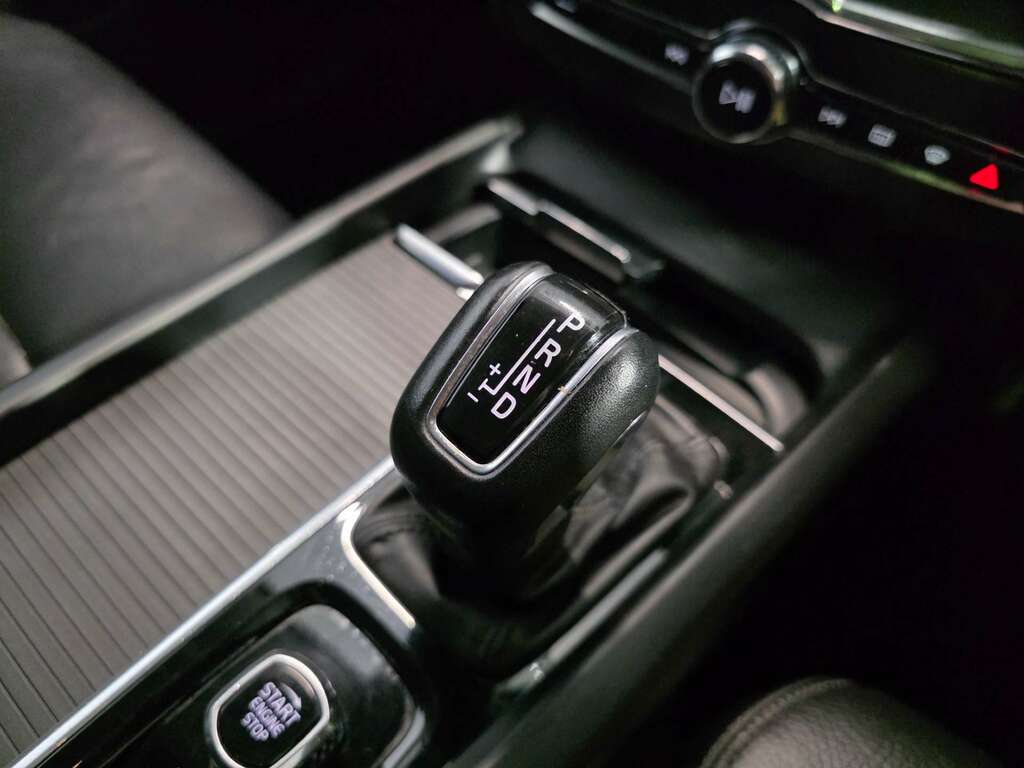 Volvo XC60 Inscription T5 Awd A White #22