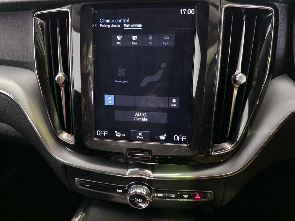 Volvo XC60 Inscription T5 Awd A White #21