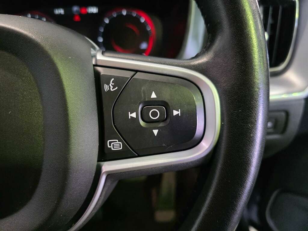 Volvo XC60 Inscription T5 Awd A White #12