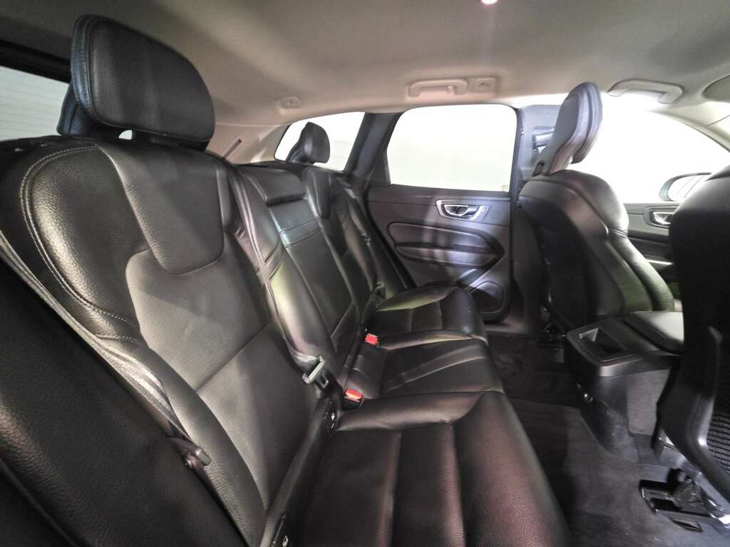 Volvo XC60 Inscription T5 Awd A White #34