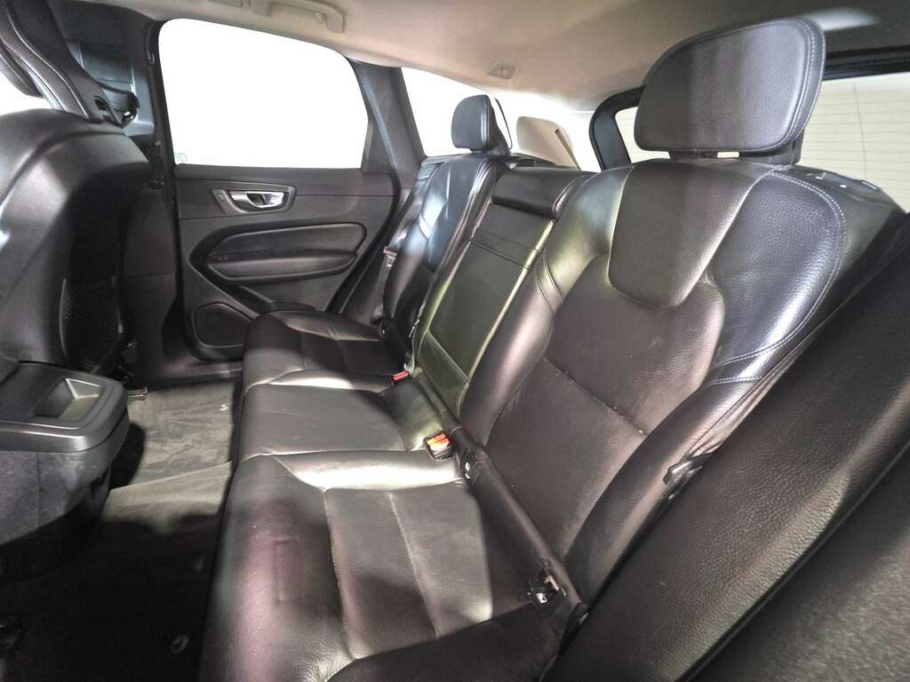 Volvo XC60 Inscription T5 Awd A White #44