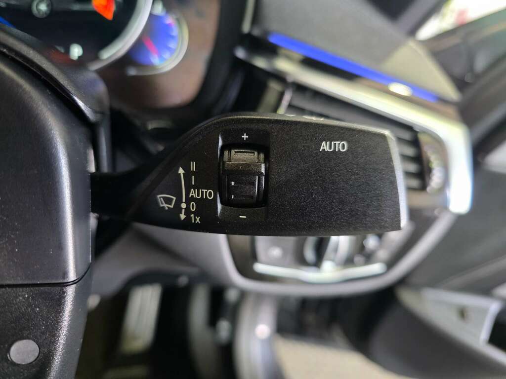 BMW 5 Series 520D M Sport Blue #14