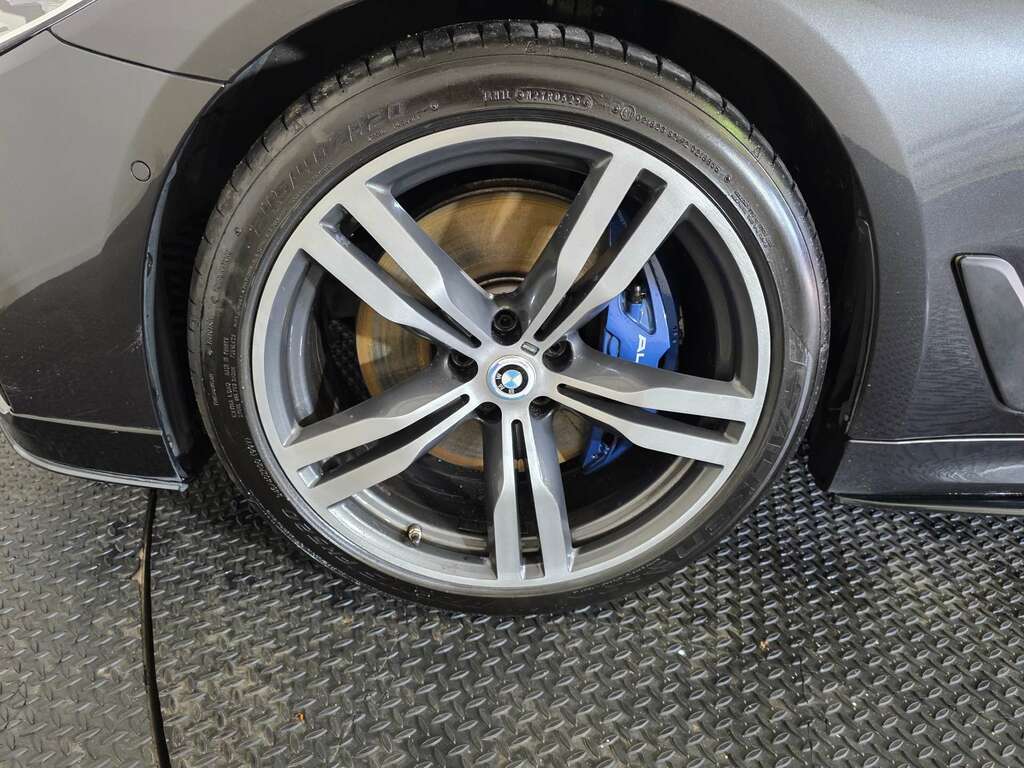 BMW 5 Series 520D M Sport Blue #70