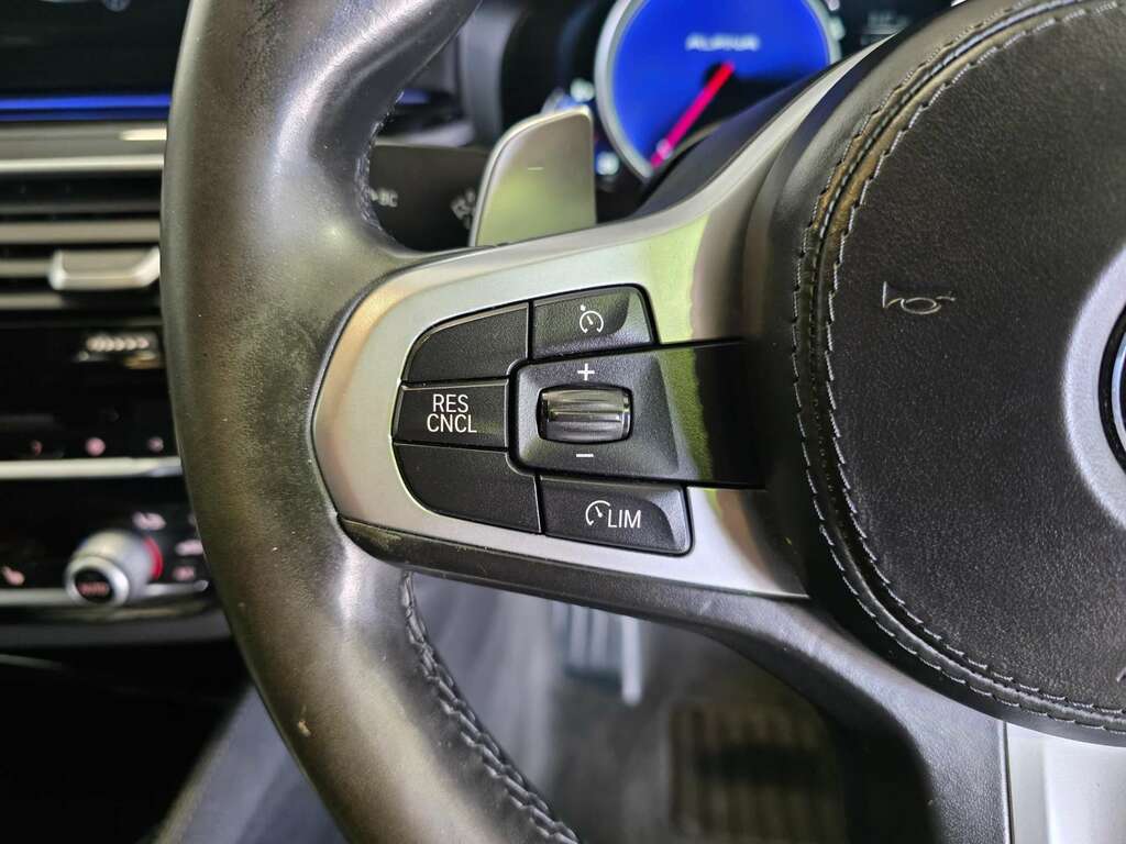 BMW 5 Series 520D M Sport Blue #13