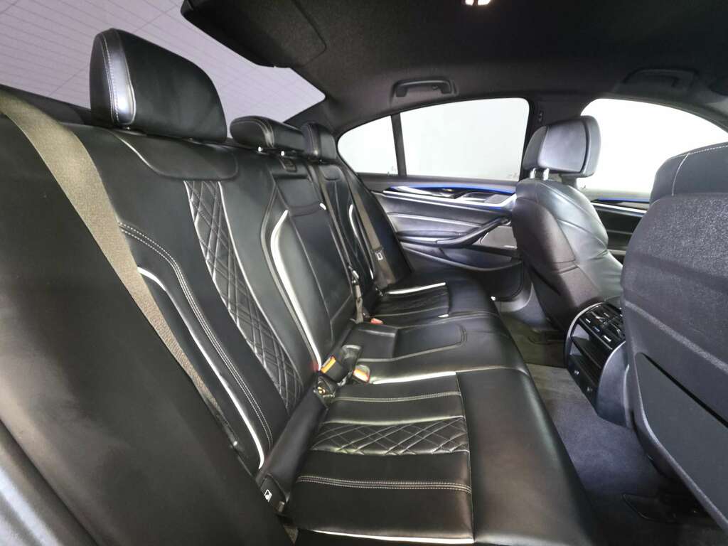 BMW 5 Series 520D M Sport Blue #43