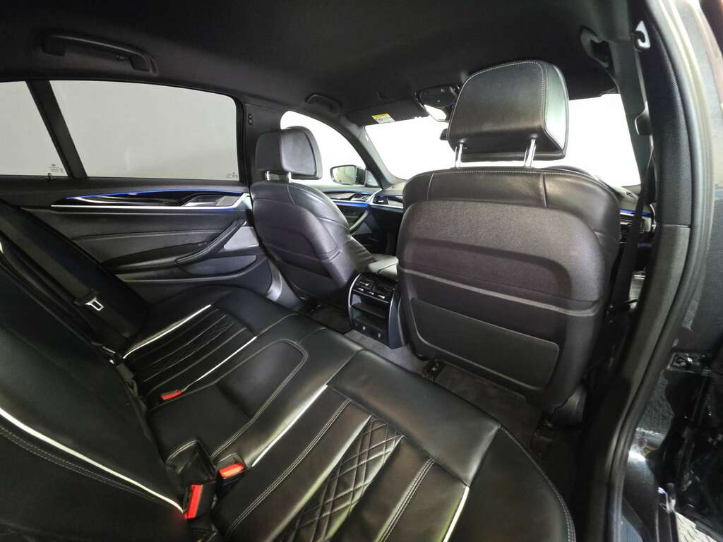 BMW 5 Series 520D M Sport Blue #45