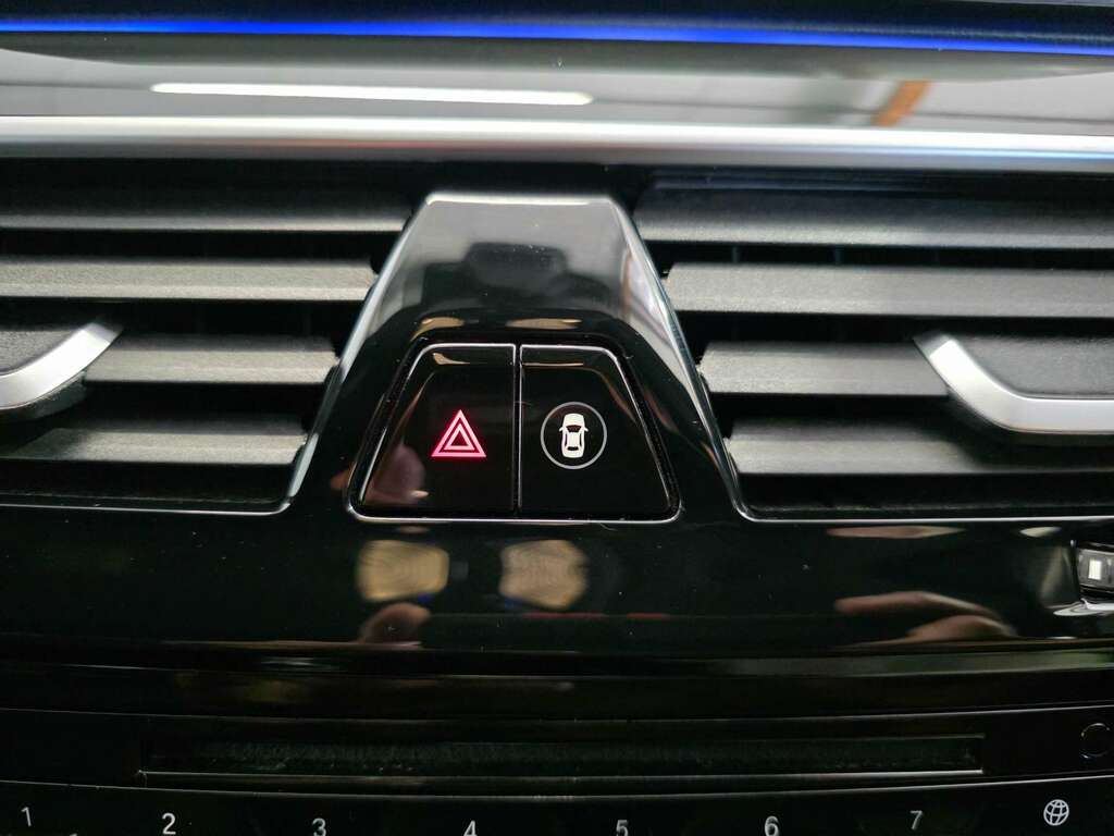 BMW 5 Series 520D M Sport Blue #25