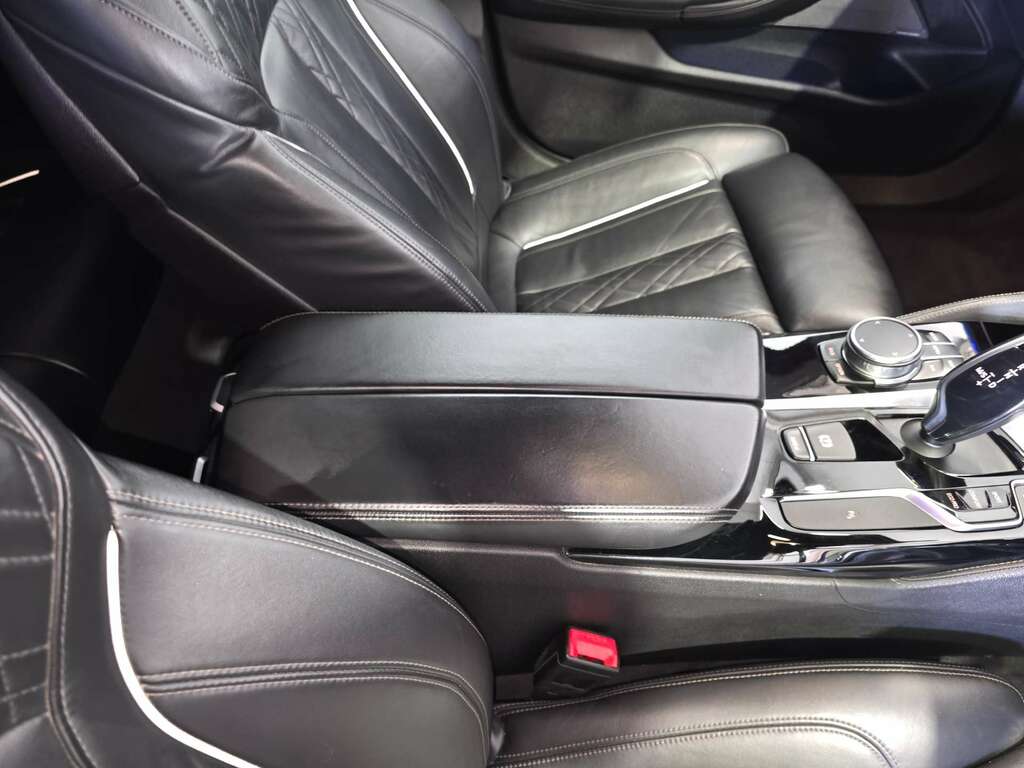BMW 5 Series 520D M Sport Blue #33