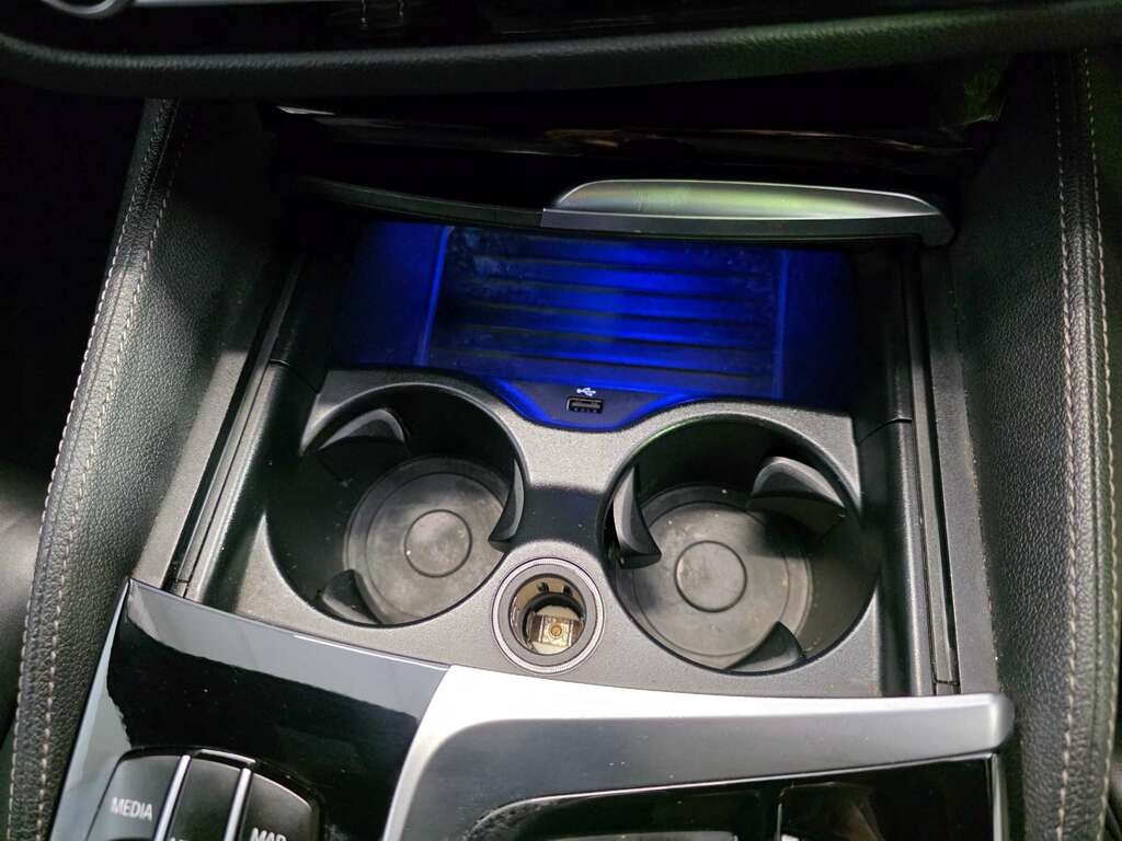 BMW 5 Series 520D M Sport Blue #27
