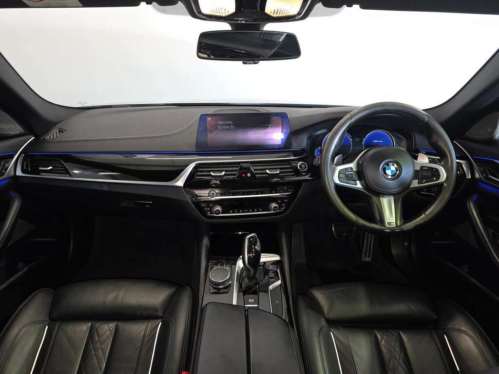BMW 5 Series 520D M Sport Blue #8