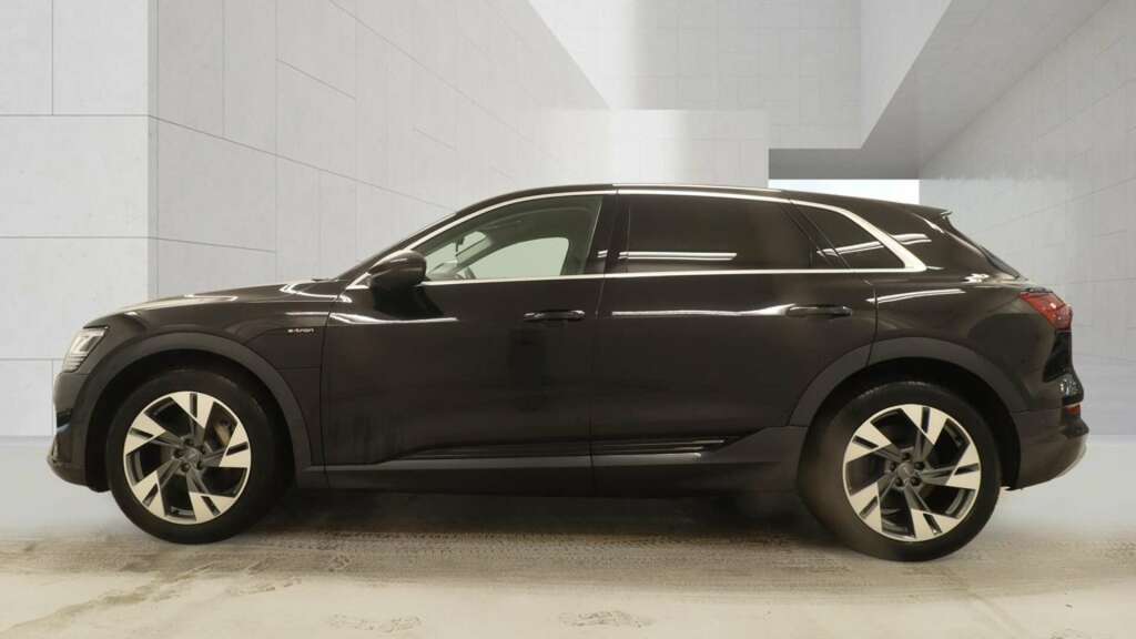 Audi E-tron 55 Suv Quattro 95Kwh 408 Ps Black #3