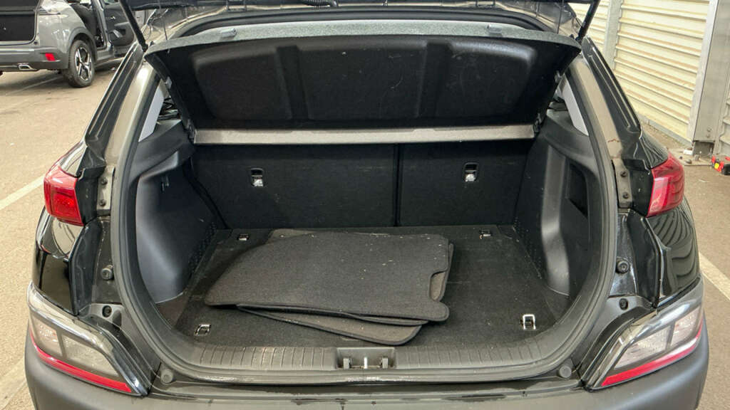 Hyundai Kona 1.6 H-gdi Se Connect Suv Hybrid Dct Eur Black #5