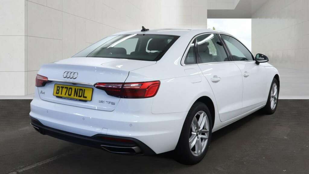 Audi A4 2.0 Tfsi 35 Technik Saloon Euro White #4