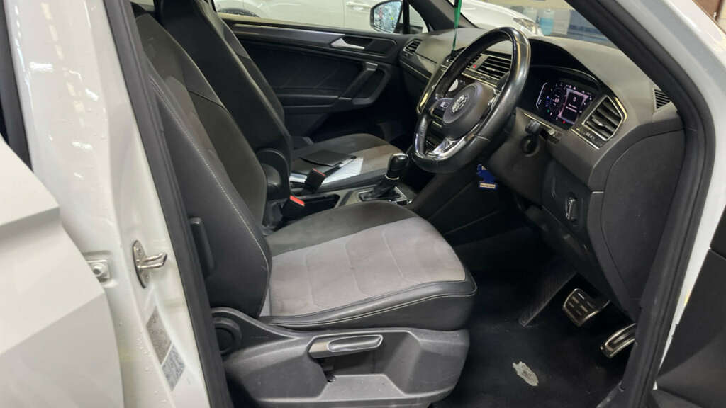 Volkswagen Tiguan Allspace R-line Tech White #11