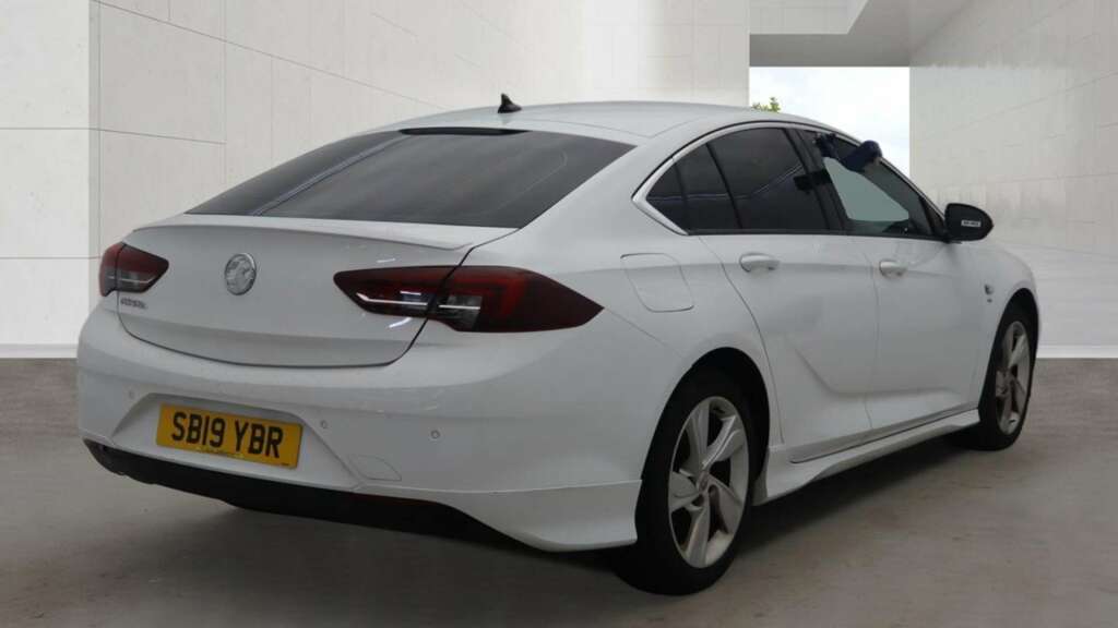 Vauxhall Insignia 2.0 Turbo D Blueinjection Sri VX Line Nav Grand Sp White #6
