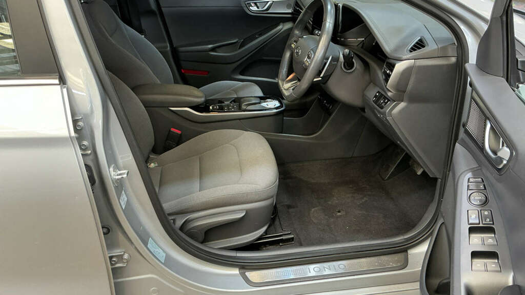 Hyundai Ioniq Hatchback Grey #11
