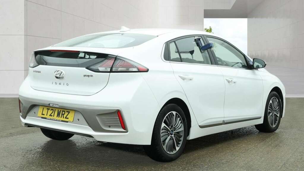 Hyundai Ioniq 1.6 H-gdi 8.9Kwh Premium Hatchback Plug White #6