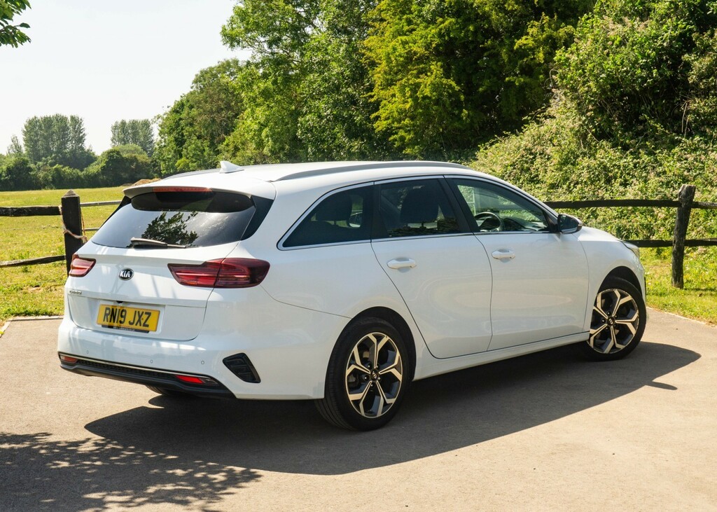 Kia Ceed 1.6 Crdi 3 2019 White #3