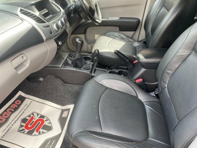Mitsubishi L200 2.5 4Wd Warrior Dcb Red #8