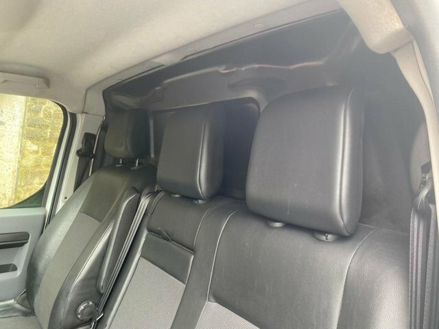 Peugeot Expert Panel Van White #9
