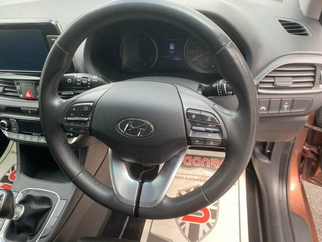 Hyundai I30 1.6Crdi Se Nav Tourer Black #14