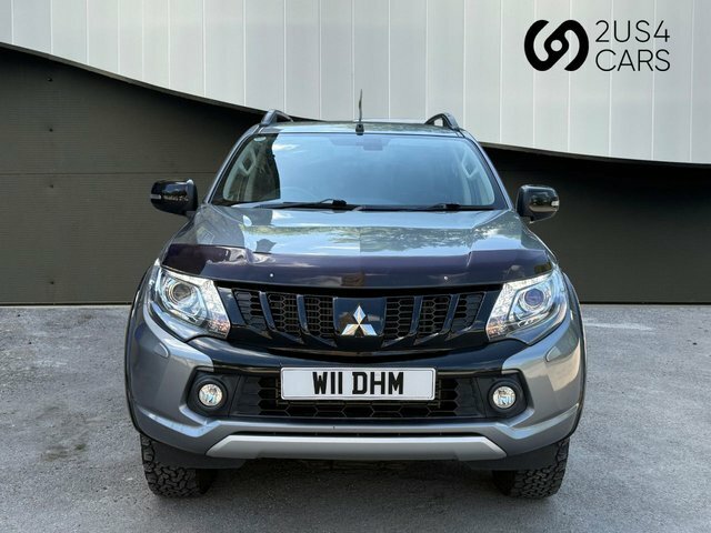 Mitsubishi L200 2.4 Di-d Dc Barbarian Black Pickup Double Cab Black #2