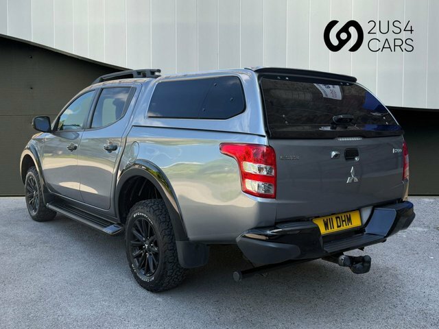 Mitsubishi L200 2.4 Di-d Dc Barbarian Black Pickup Double Cab Black #5