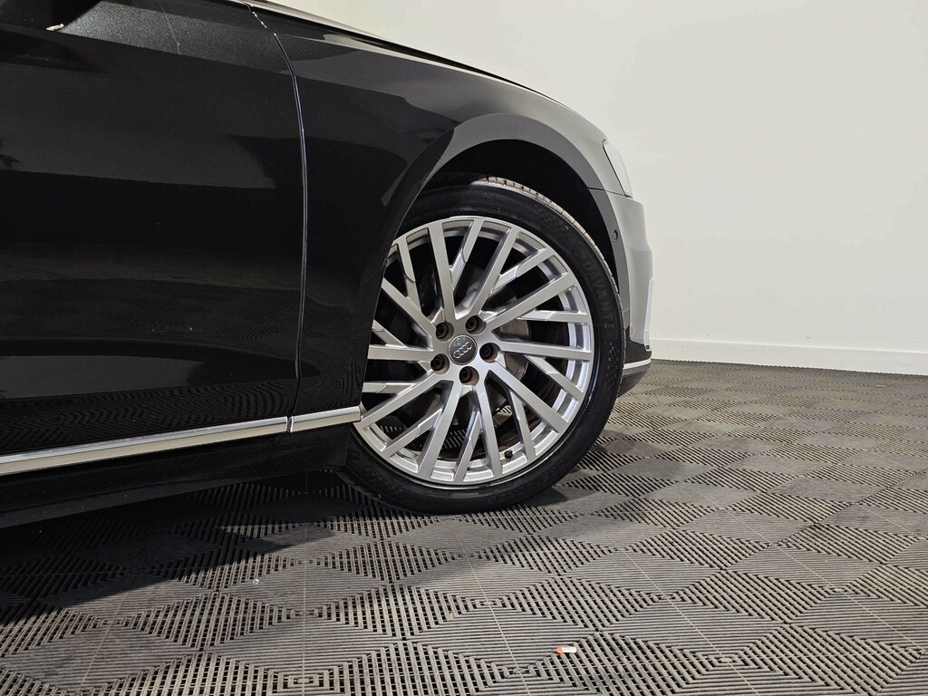 Audi A8 Saloon Black #32