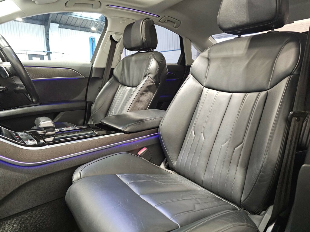 Audi A8 Saloon Black #7