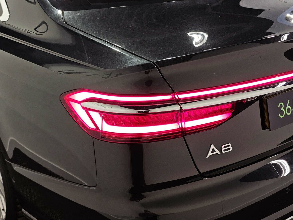 Audi A8 Saloon Black #36