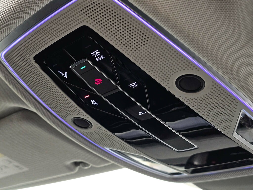 Audi A8 Saloon Black #30