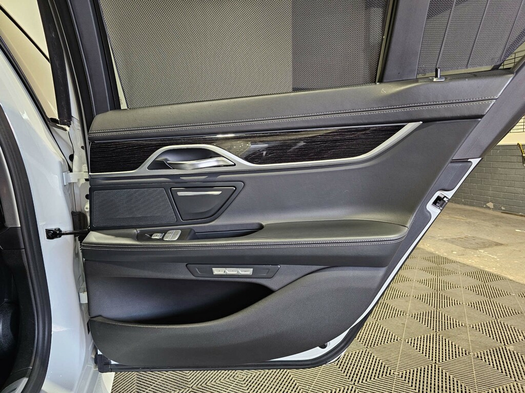 BMW 7 Series 740E M Sport Grey #14