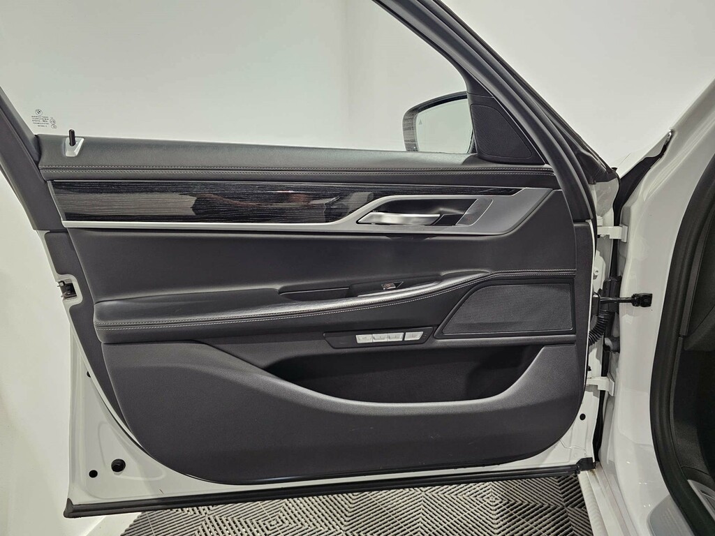BMW 7 Series 740E M Sport Grey #12