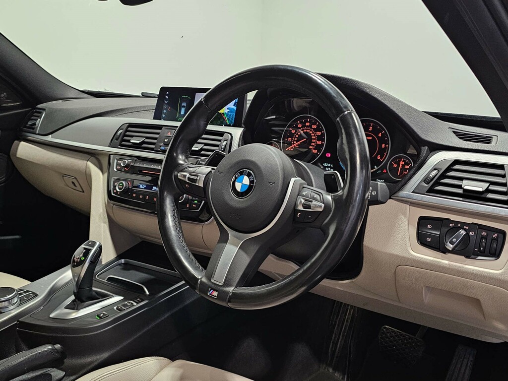 BMW 3 Series M Sport Shadow Edition Touring Xdrive MT68AJX