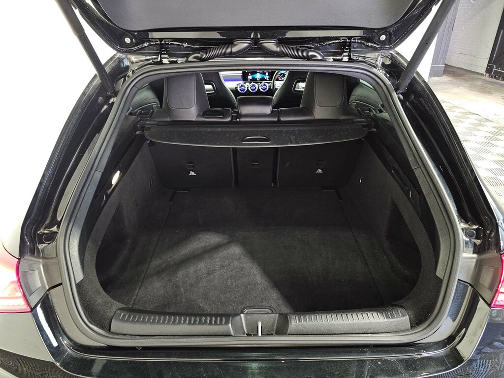 Mercedes-Benz CLA Class Cla 180 Amg Line Premium Tip Grey #8