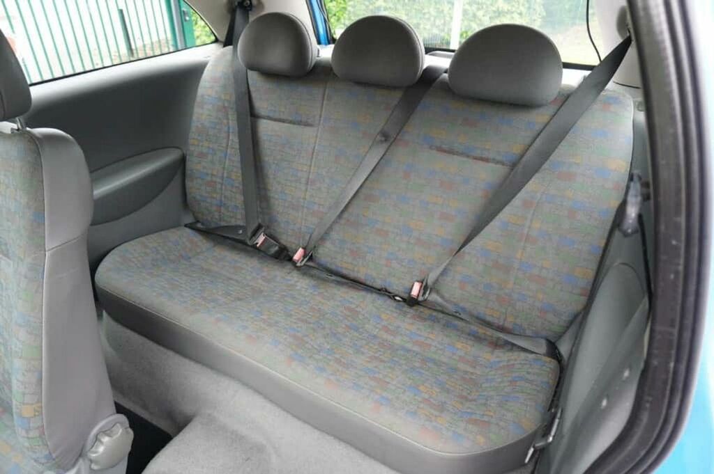 Vauxhall Corsa Comfort 16V Red #12