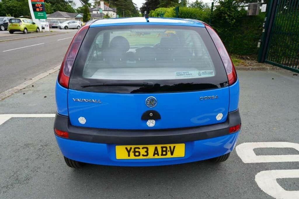 Vauxhall Corsa Comfort 16V Red #6