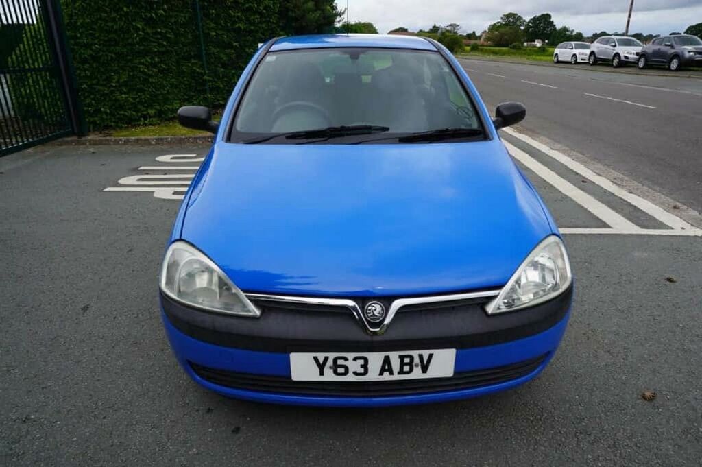 Vauxhall Corsa Comfort 16V Red #2