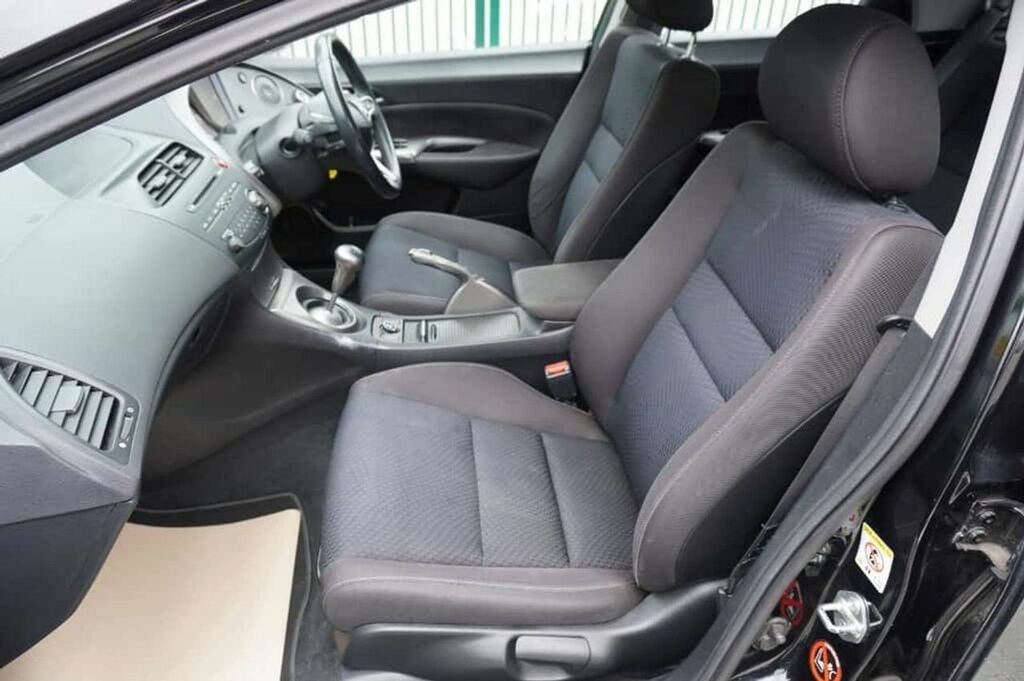 Honda Civic Hatchback Silver #13