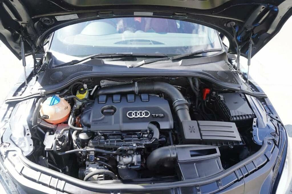Audi TT Coupe 2.0 Red #31