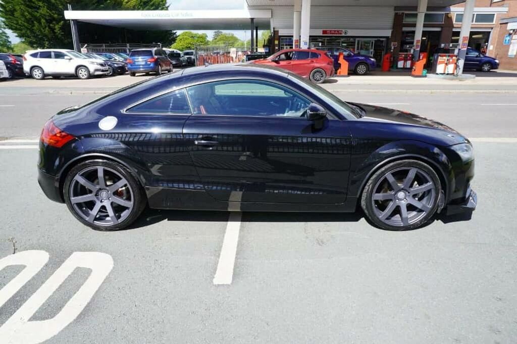 Audi TT Coupe 2.0 Red #8