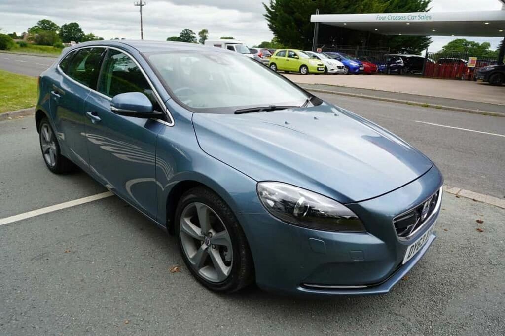 Volvo V40 1.6 T4 Se Lux 35616 Miles Blue