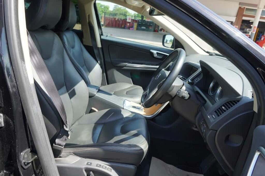 Volvo XC60 Se Black #14