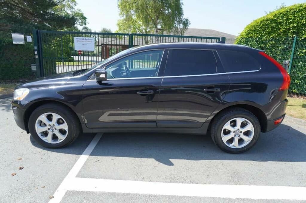 Volvo XC60 Se Black #4