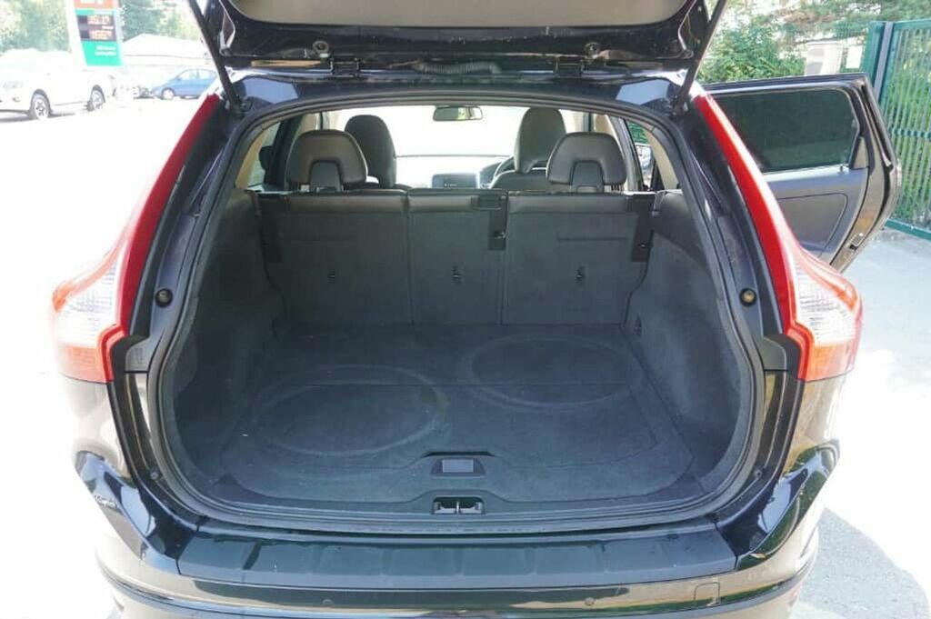 Volvo XC60 Se Black #10