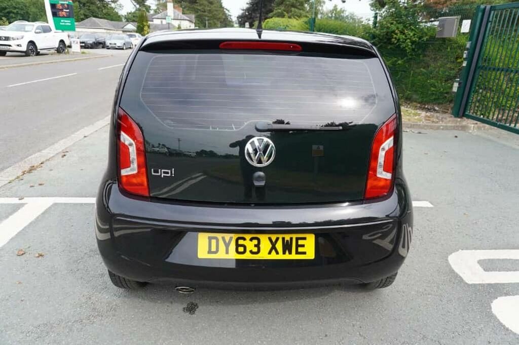Volkswagen Up 1.0 Move Up...only 11007 Miles Black #6